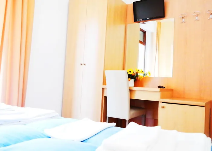 Plaza Bed & Breakfast