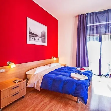 Bed & Breakfast Plaza *